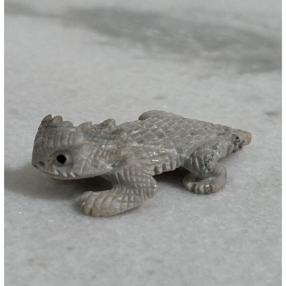 Zuni Fabian Cheama Signed Horned Toad Fetish Stone - Picture 8 of 14